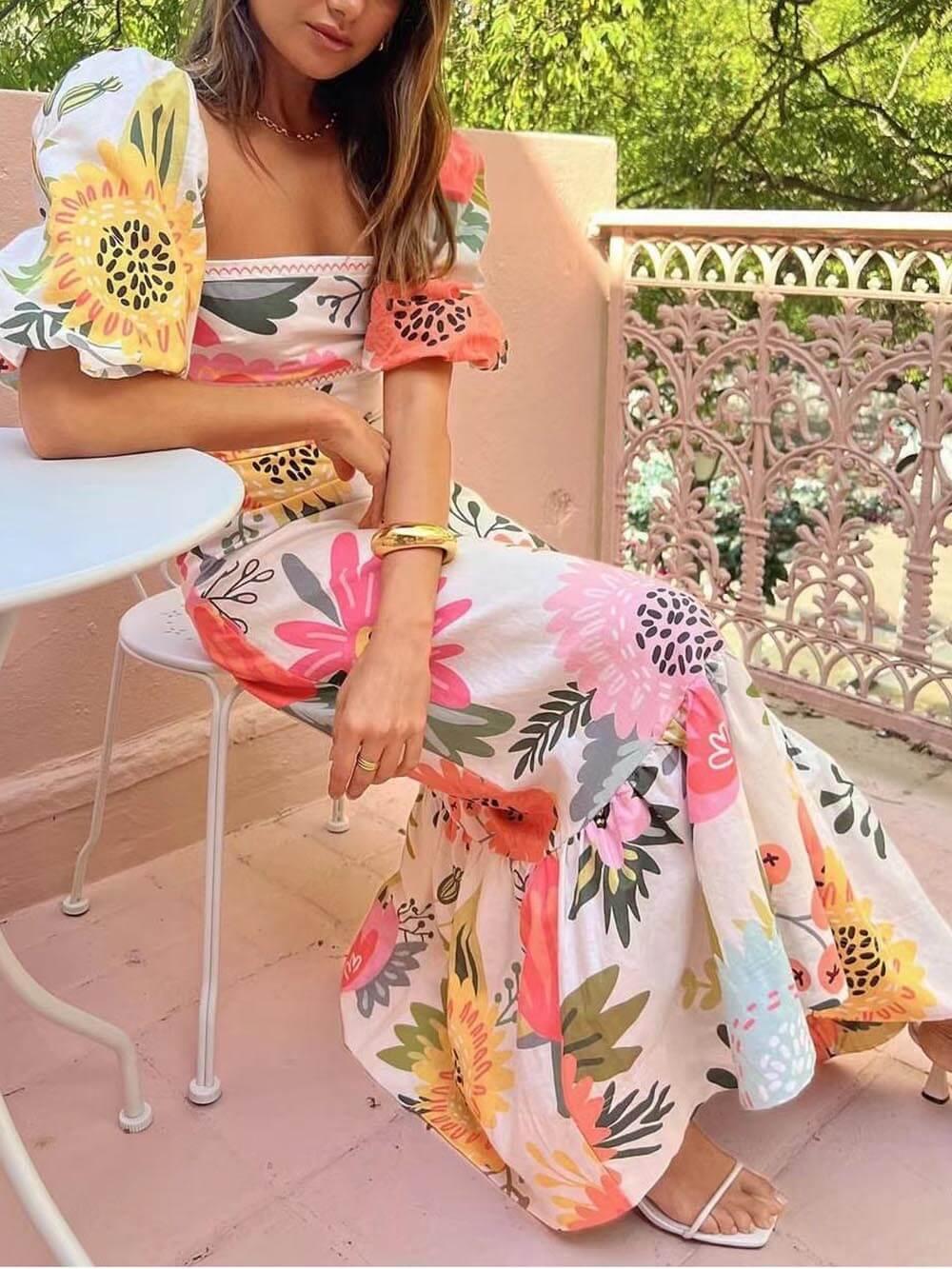 Ivy | Robe Maxi à Imprimé Floral à Encolure Carrée pour les Vacances