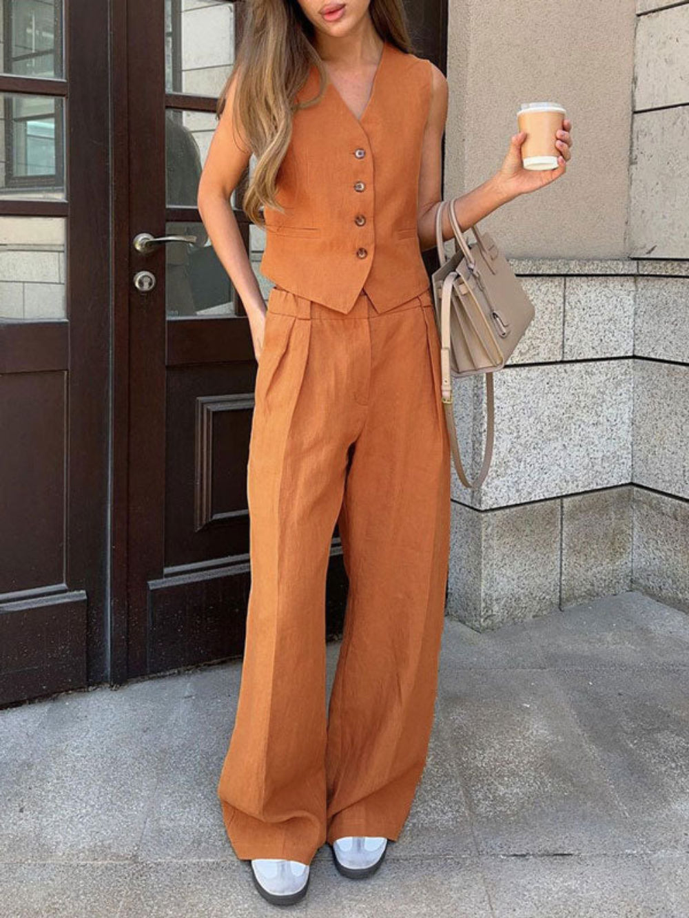 Lila | Costume Pantalon Large Plissé à Col V