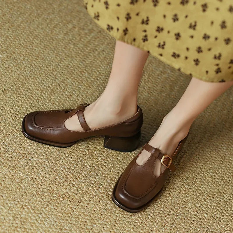 Ysolenne | Escarpins T-Strap Classiques et Élégants