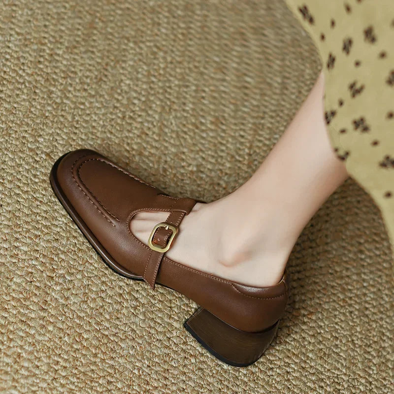 Ysolenne | Escarpins T-Strap Classiques et Élégants