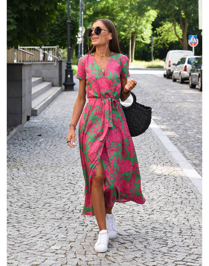 Judy | Robe florale élégante à décolleté en V
