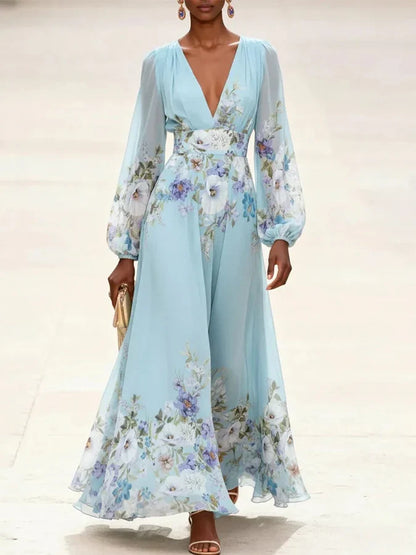 Mia | Robe maxi en chiffon floral bleu clair à col en V