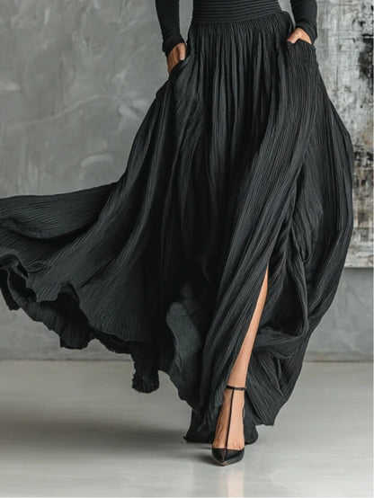 Samantha | Ensemble Col Roulé Noir et Jupe Plissée